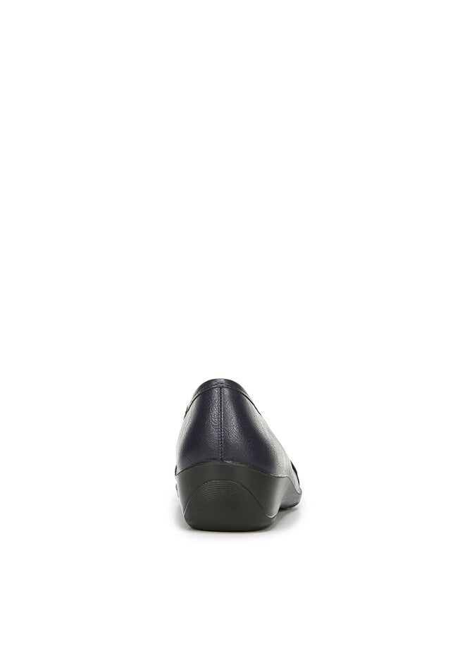 Inga Pump, , on-hover image number 1