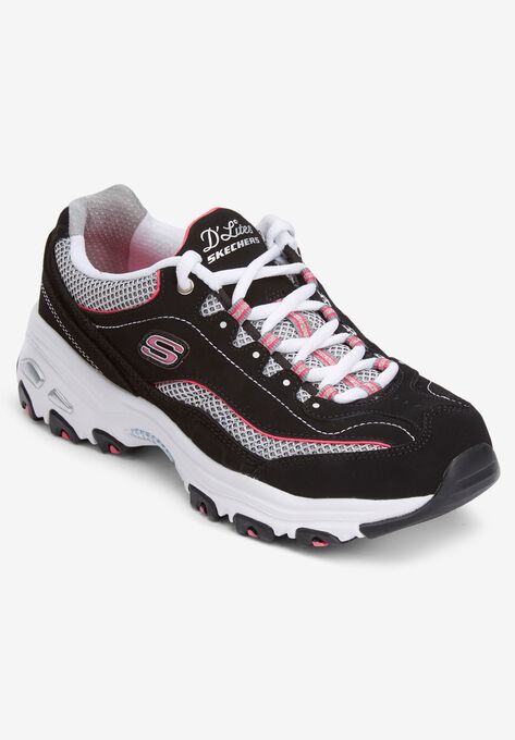 woman within tennis shoes