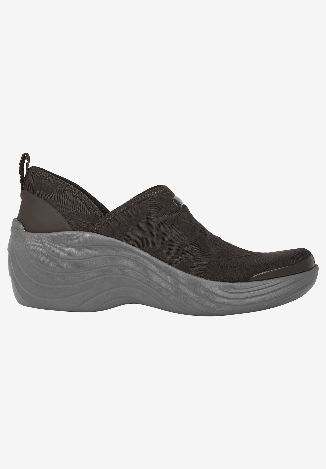 Bzees zsa best sale zsa slip on