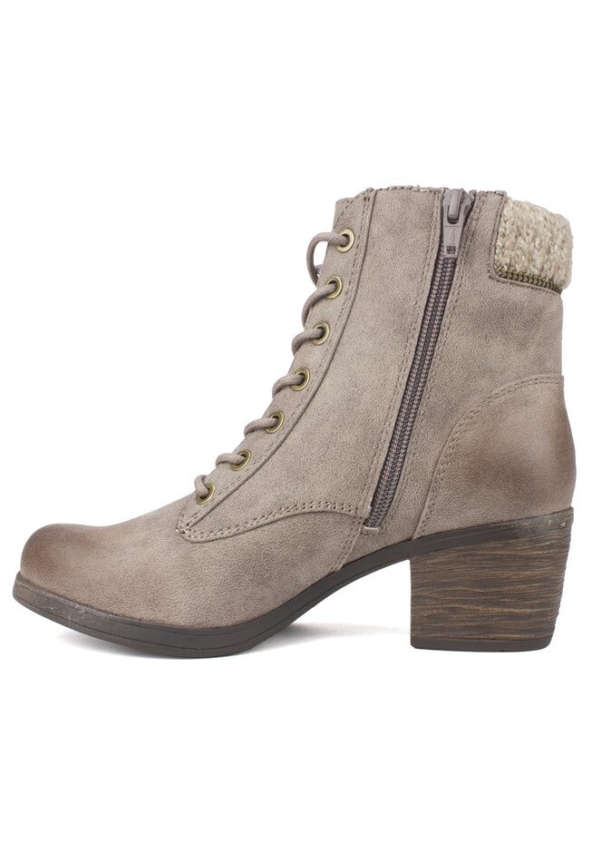 Stuart Bootie, , on-hover image number null