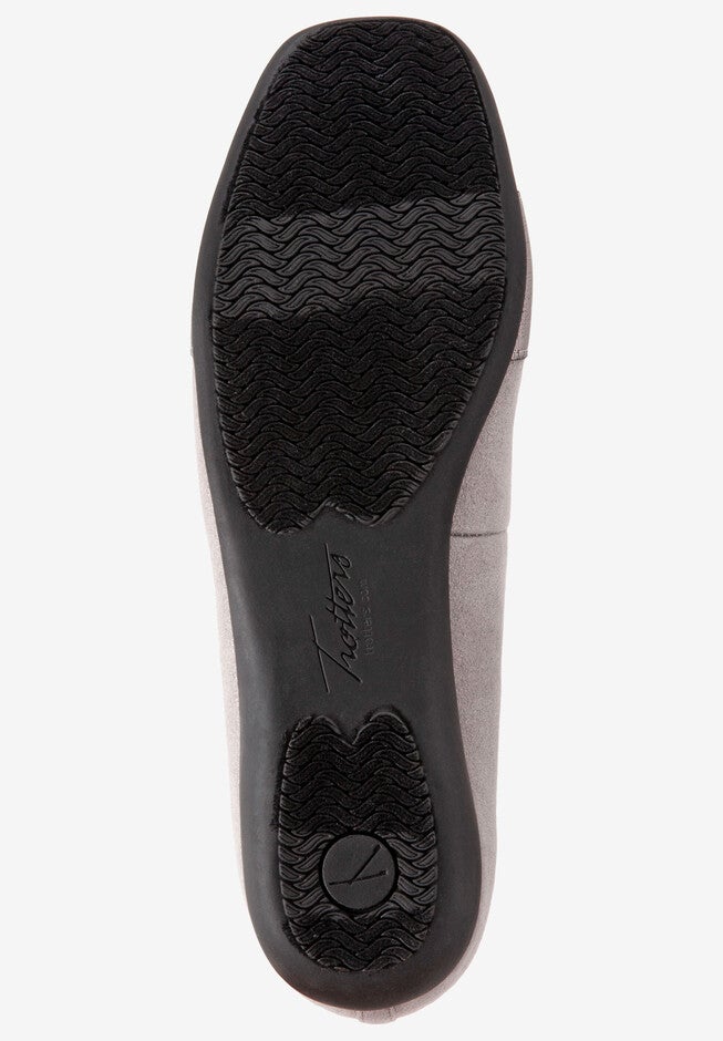 Samantha Flats by Trotters®, , alternate image number 2