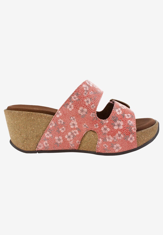 Chandler Sandal by White Mountain, , alternate image number 3