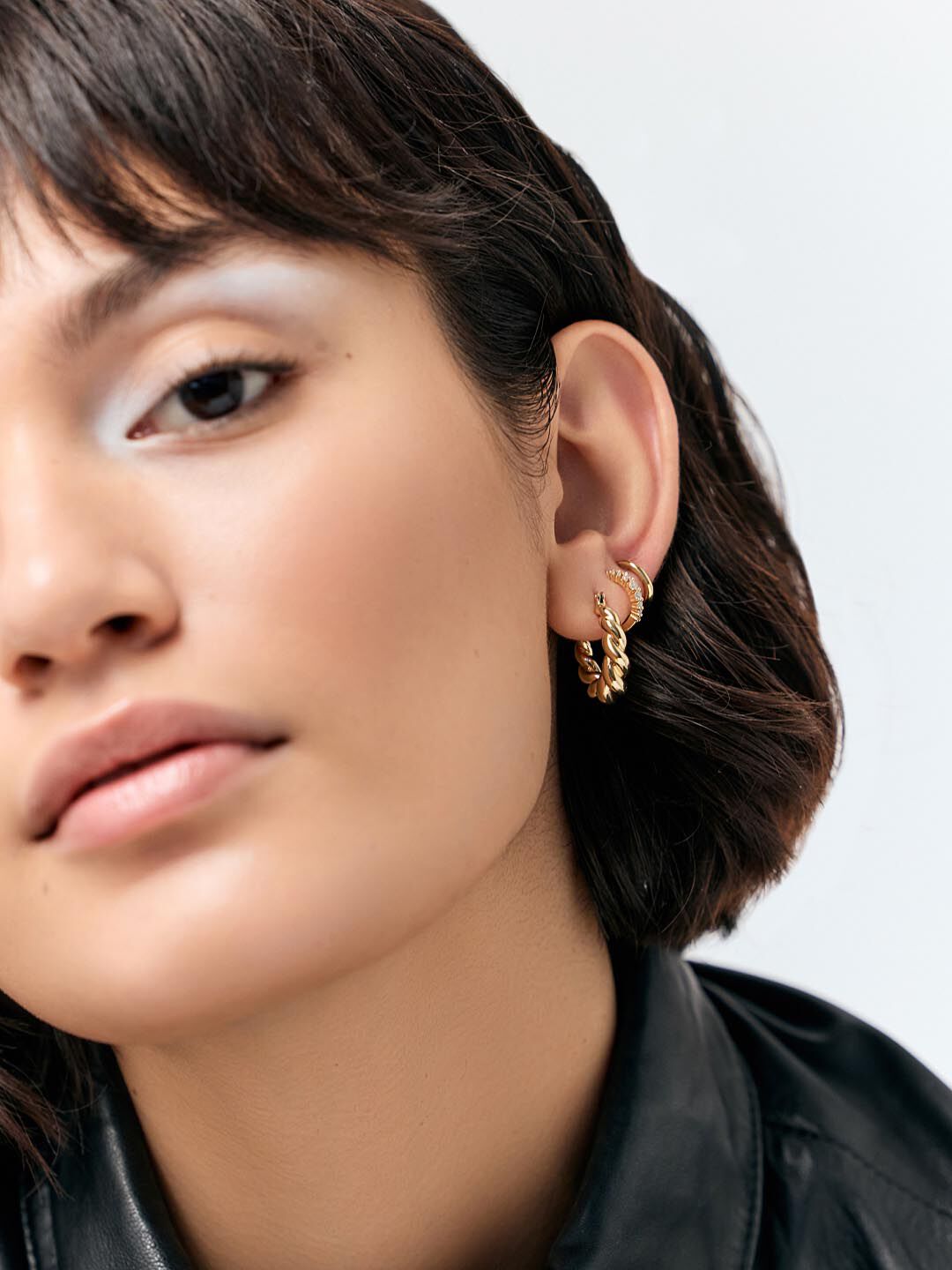 Twisted Hoop Earrings - Paris, GOLD, alternate image number 5