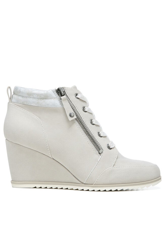Haley-Lace Bootie, , alternate image number null