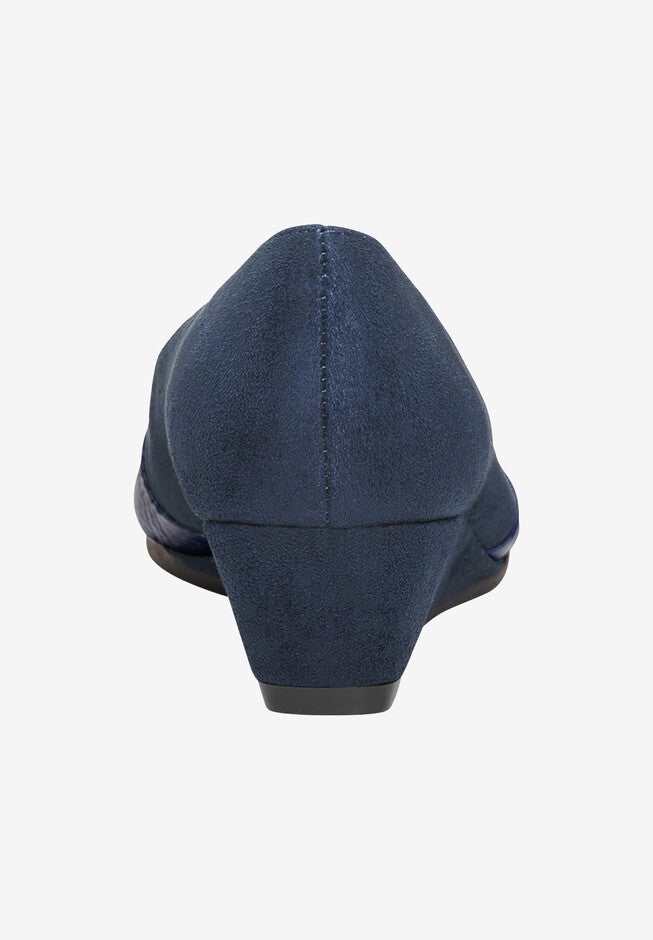 Love Game Wedge , , on-hover image number 1