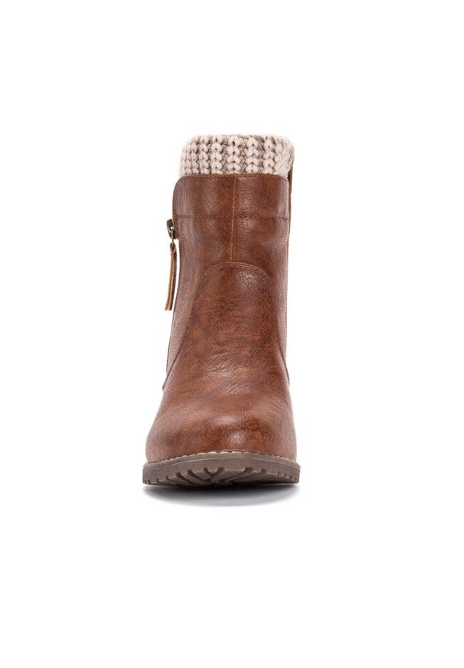 Gail Boot, , alternate image number null