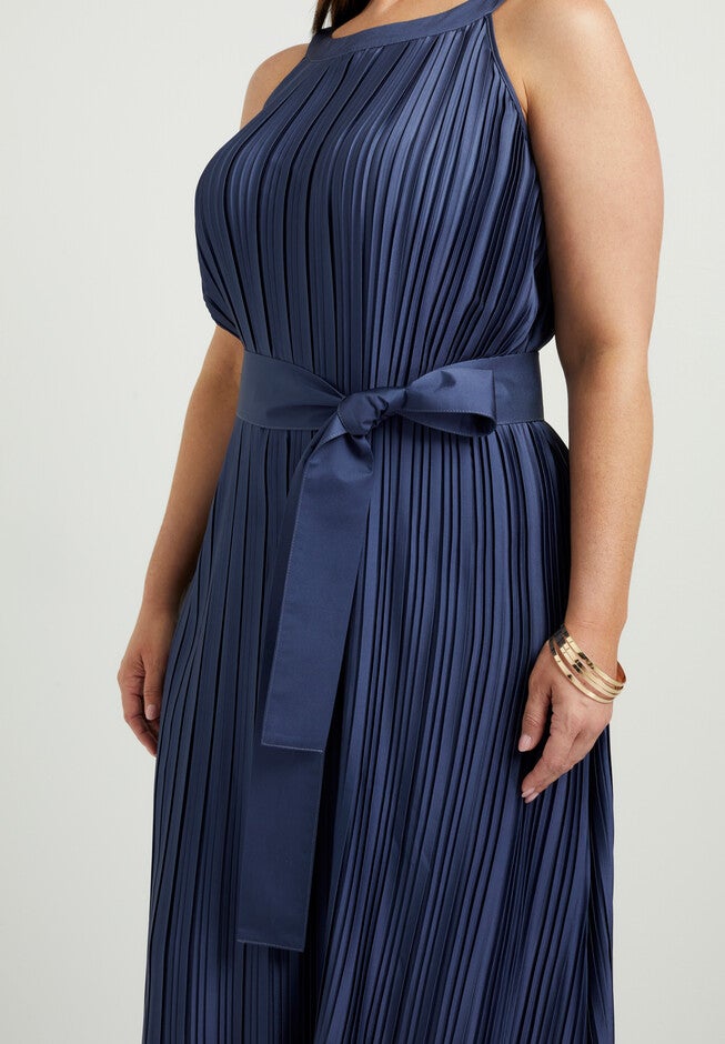 Pleated Halter Maxi Dress, , alternate image number 4