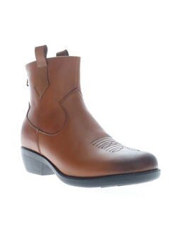 Maisie Boot