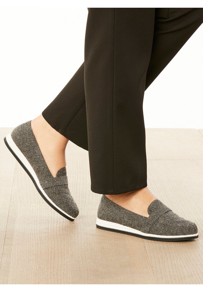 The Emery Flat by Comfortview, , alternate image number 5