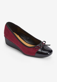Round Toe Wedges