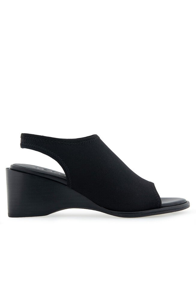 Nuri Sandal, , on-hover image number null
