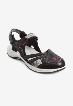 The Esplash Closed Toe Hiking Sandal
