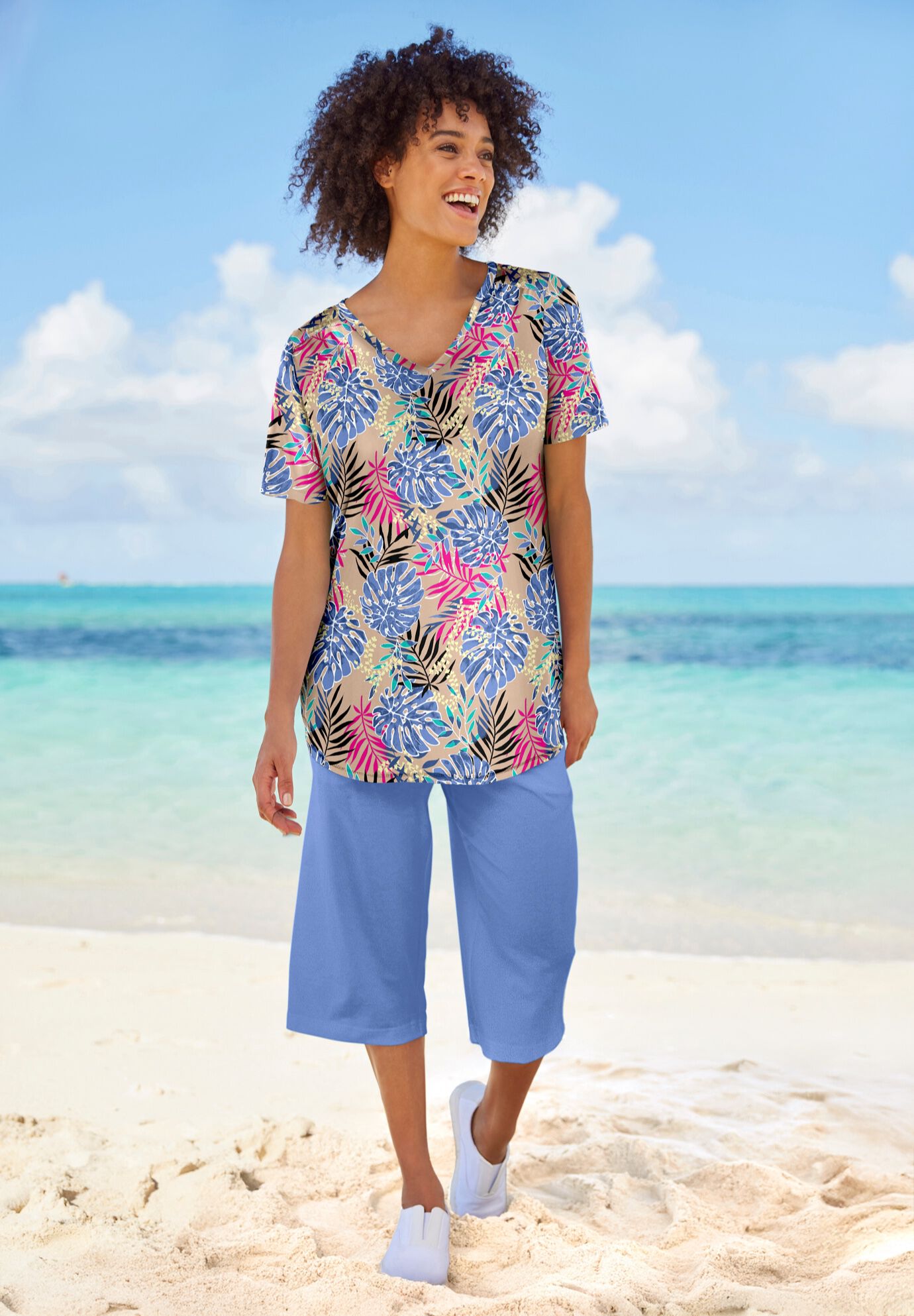 Short-Sleeve V-Neck Shirred Tee, NEW KHAKI RAINFOREST, hi-res image number 0