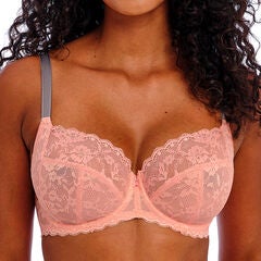 Offbeat Underwire Side Support Bra