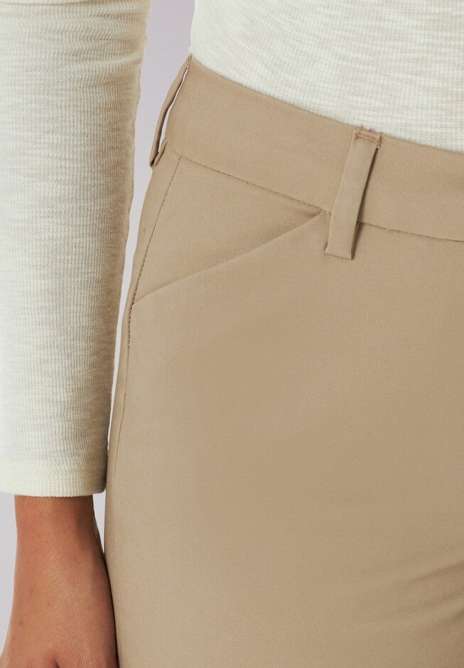 Wrinkle Free Straight Leg Pant Jean, , alternate image number 3
