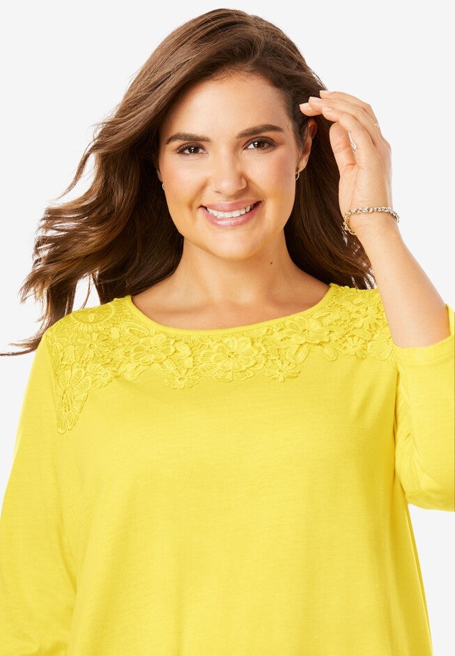 Crochet Trim Tee, , alternate image number null