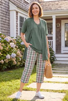 Seersucker Pull-On Elastic-Waist Capri Pants