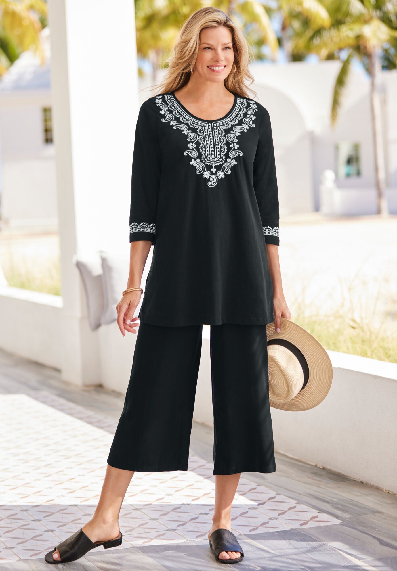 Women'S Black & Pink Embroidered Tunic main image 0