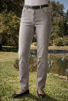 Stretch Denim 5-Pocket Straight-Leg Jeans