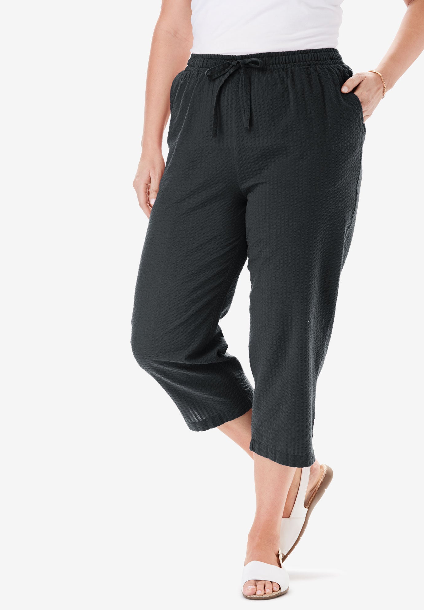Seersucker Pull-On Elastic-Waist Cotton Capri Pants