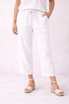 Plus Size White Capri Pants