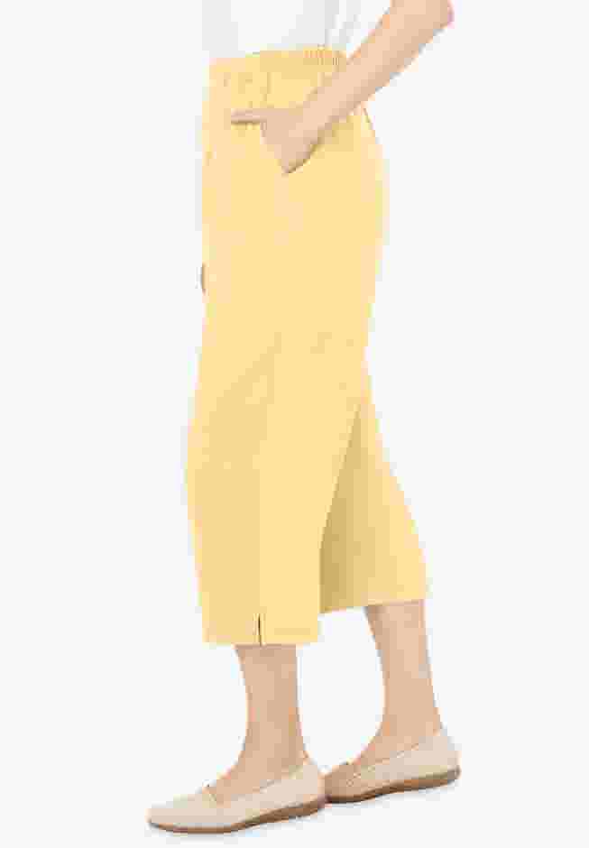 7-Day Knit Capri image number 2
