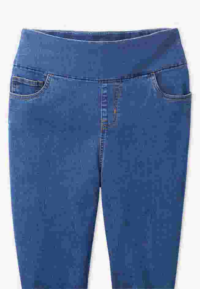 Flex-Fit Pull-On Straight-Leg Denim Jean image number 4