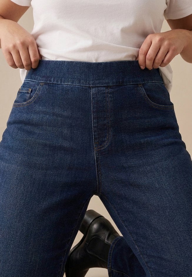 Smooth Waist Pull-On Flex Fit Straight-Leg Stretch Denim Jeans image number 2