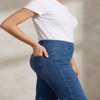 Smooth Waist Pull-On Flex Fit Straight-Leg Stretch Denim Jeans image number 1