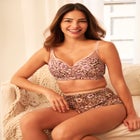 Stay-Cool Wireless Wicking T-Shirt Bra image number 0