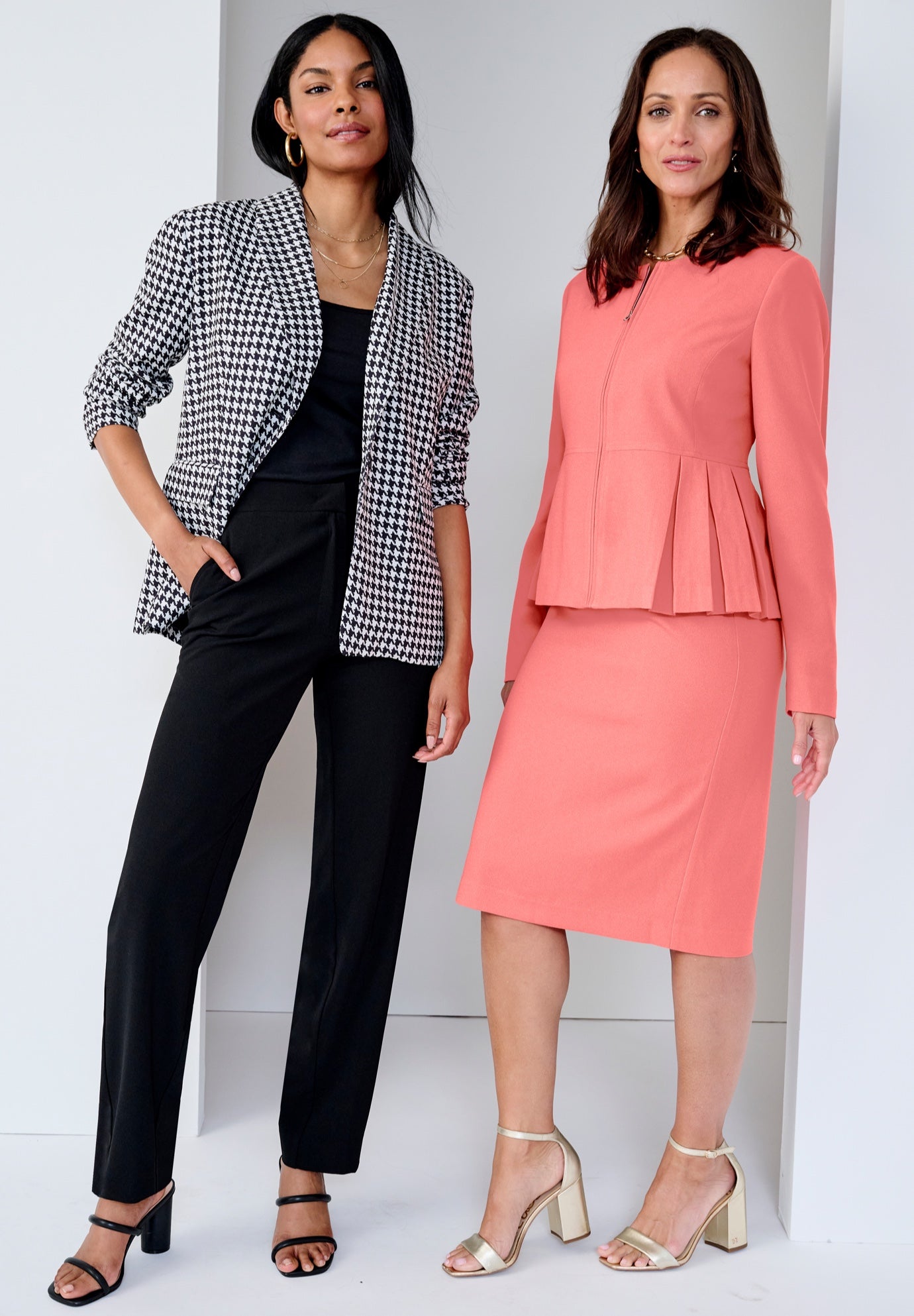 2-Piece Stretch Crepe Single-Breasted Pantsuit image number 1