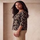 Stretch Cotton Scoop Neck Tee image number null