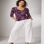 Stretch Cotton Scoop Neck Tee image number null