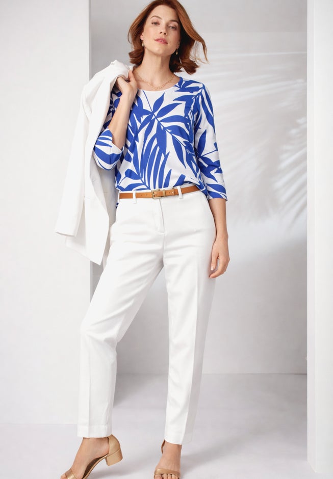 Stretch Cotton Scoop Neck Tee image number 3