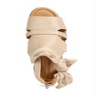 The Annika Shootie image number null