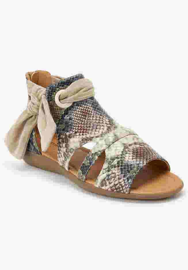 The Annika Shootie image number 0