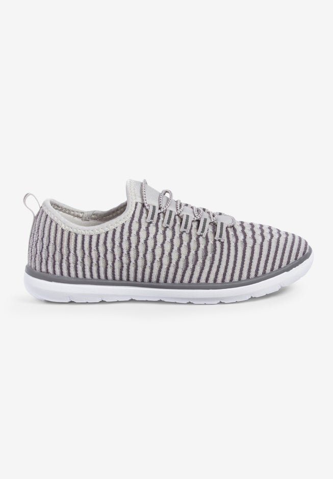 CV Sport Ariya Slip On Sneaker image number 4