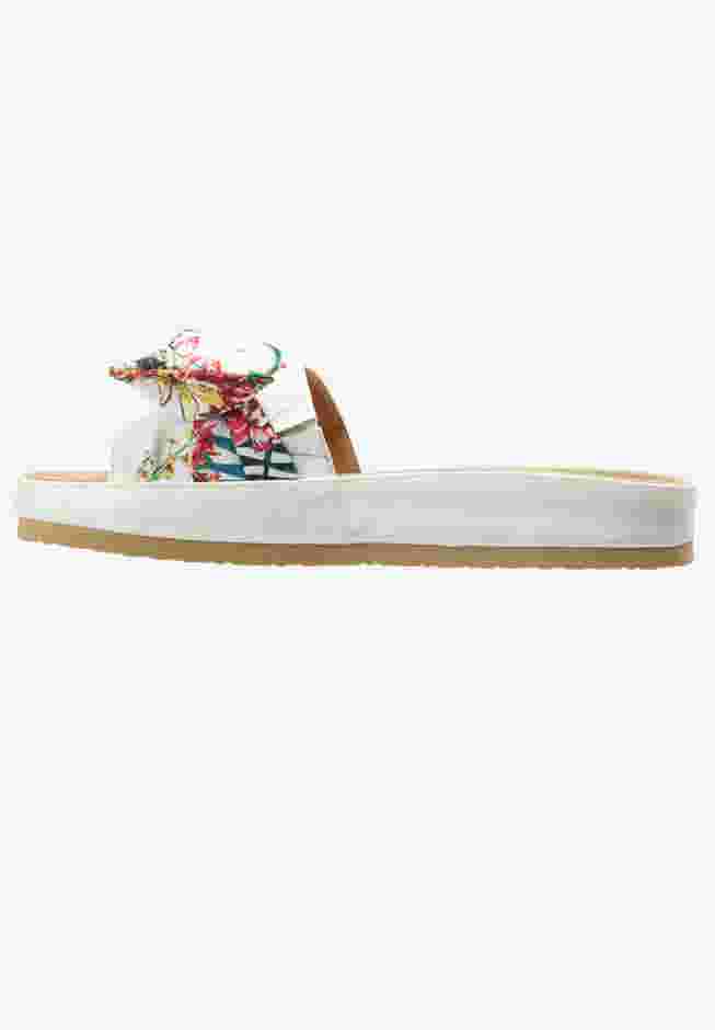 The Stassi Footbed Sandal  image number 3