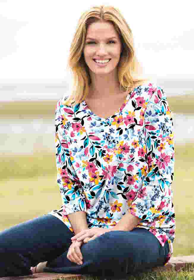 Perfect Printed Three-Quarter-Sleeve V-Neck Tunic image number 7