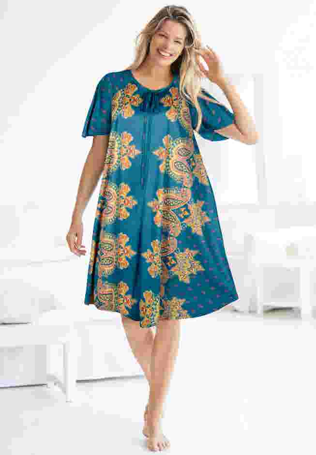 Short Sweeping Printed Lounger image number 4