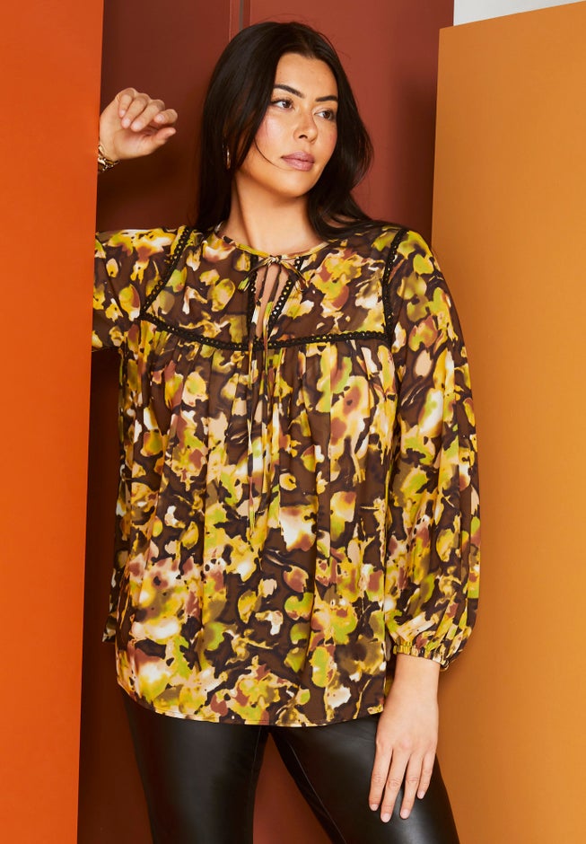 Lace Trim Blouse image number null