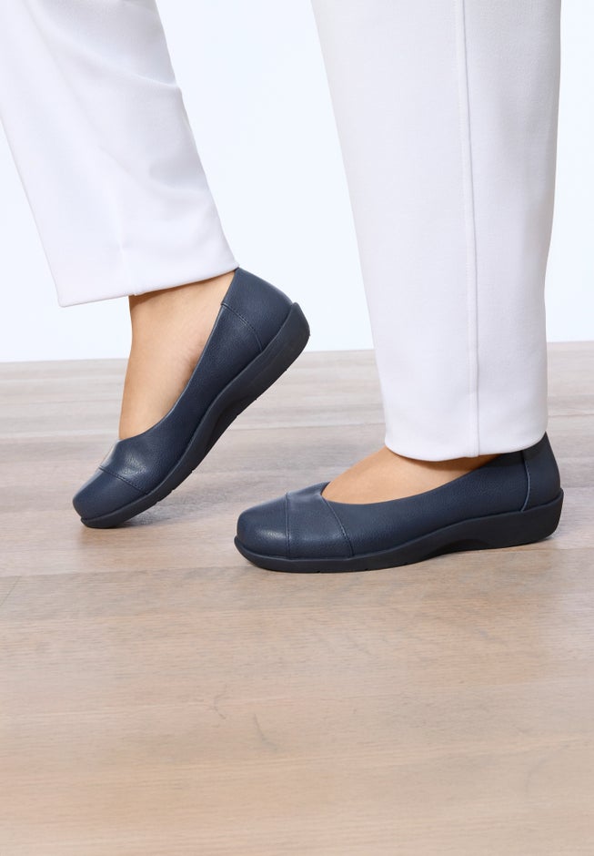 The Gab Slip On Flat image number 0
