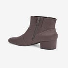 The Robin Bootie image number null