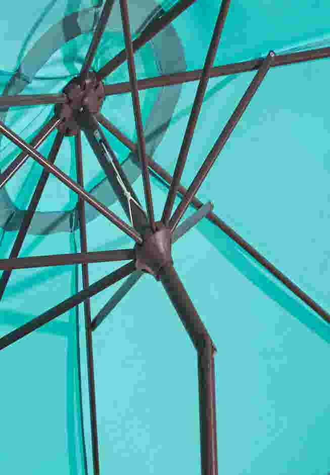 7½’ Tilt-And-Crank Umbrella image number 2