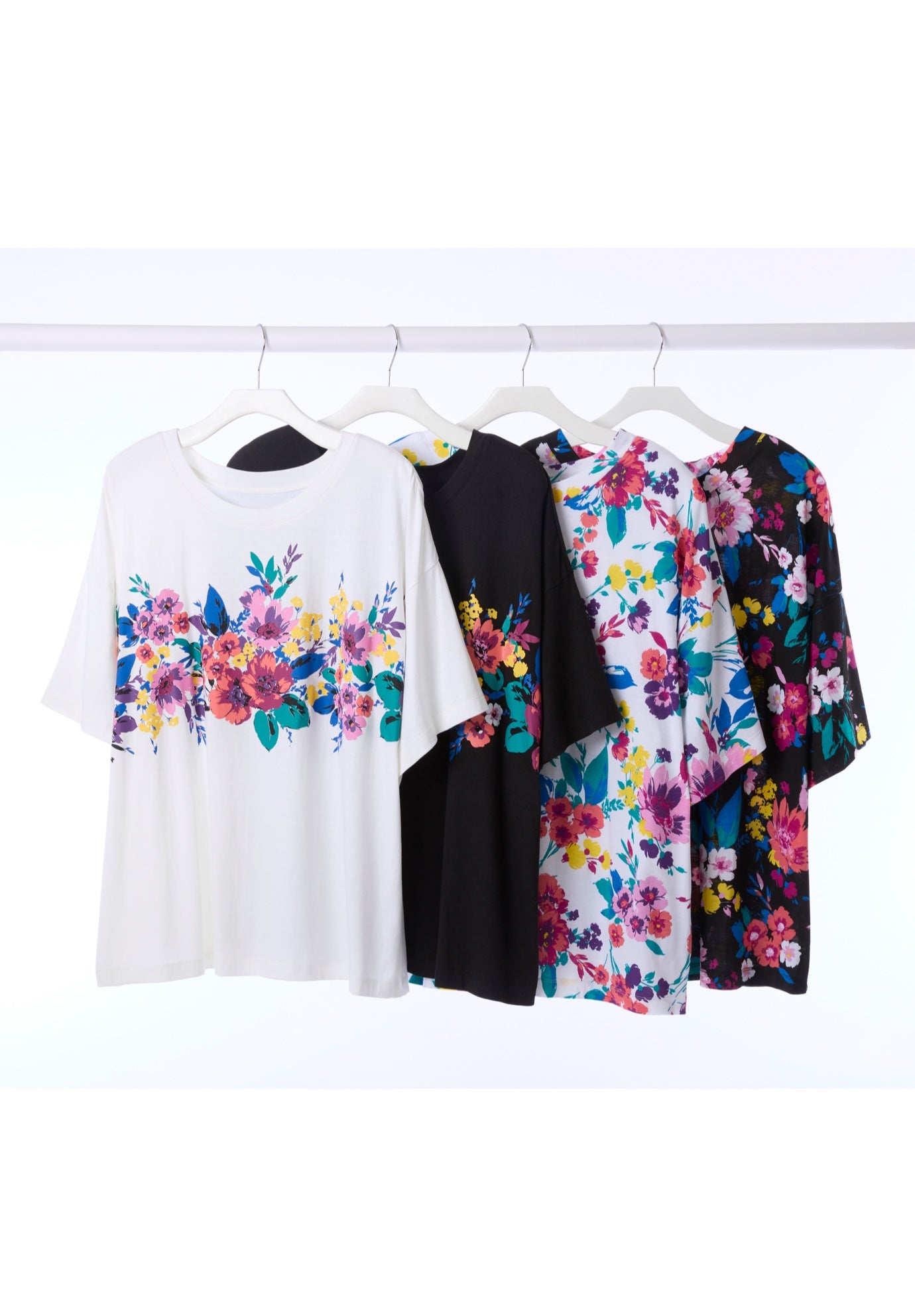 Relaxed Tee image number 5