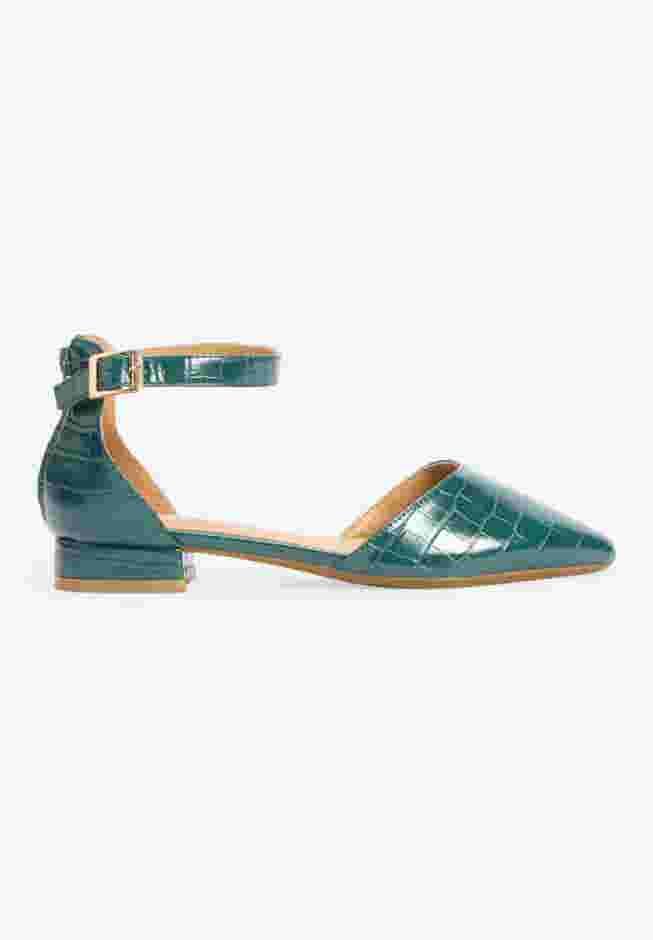 The Loucia Pump image number 3