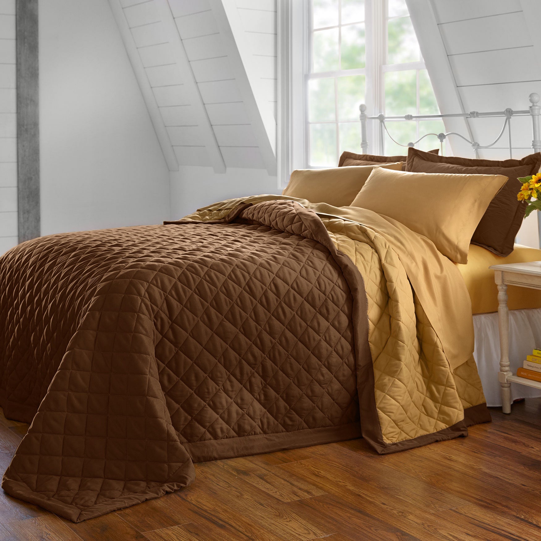 BH Studio Reversible Quilted Bedspread image number 0