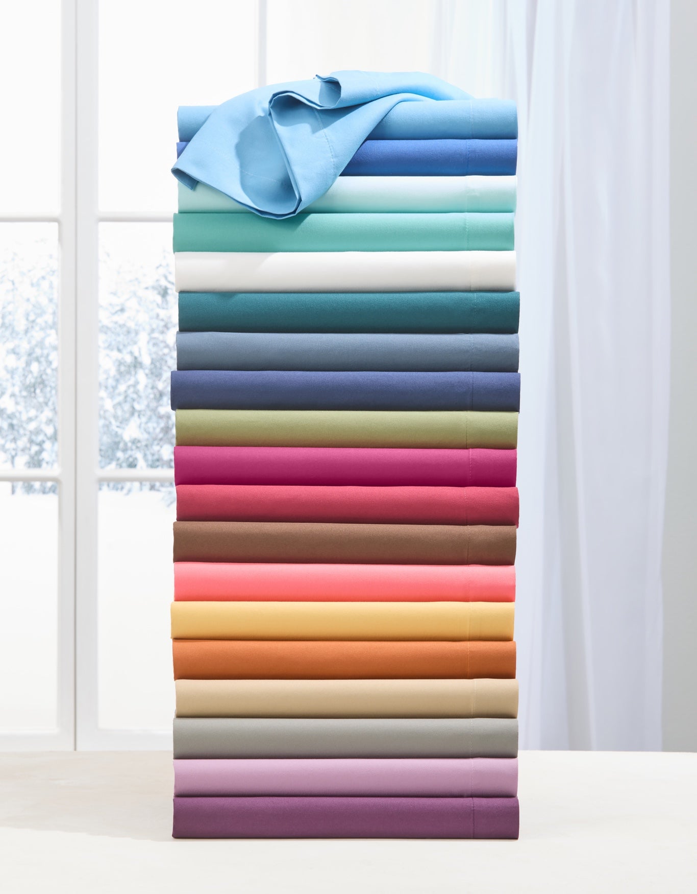 BH Studio Solid Microfiber Sheet Set image number 2