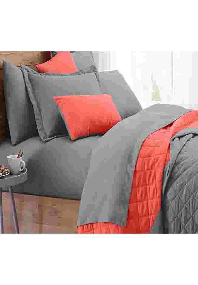 BH Studio Solid Microfiber Sheet Set image number 2