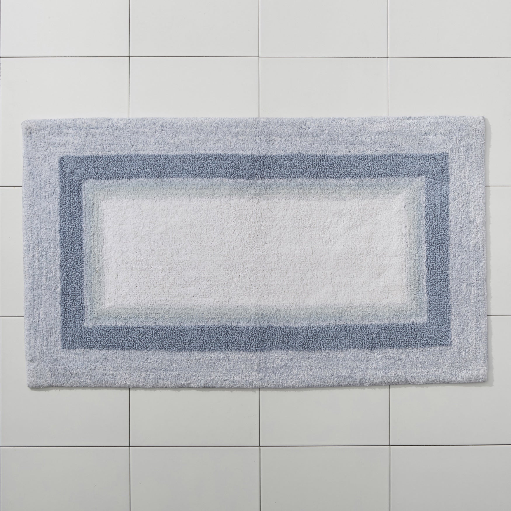 Amore Ombre Bath Rug image number 0